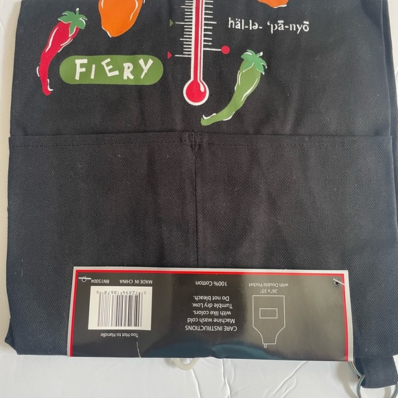 To Hot to Handle Black Barbecue Full Apron New - Picture 2 of 3